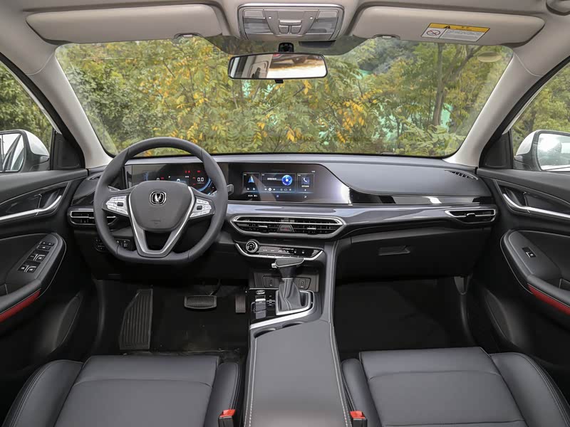 长安汽车 逸动 2020款 plus 百万版 1.6l gdi cvt豪华型