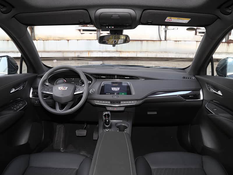 上汽通用凯迪拉克 凯迪拉克xt4 2022款 28t 两驱风尚型