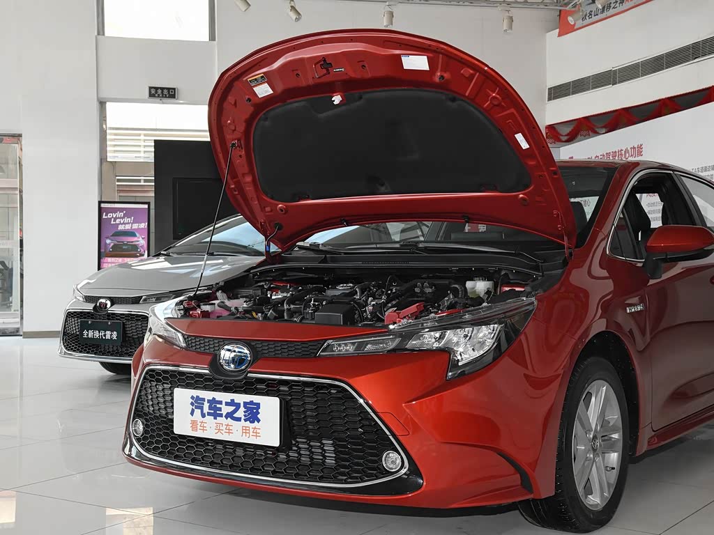 广汽丰田 雷凌双擎e  2019款 1.8ph v e-cvt豪华版