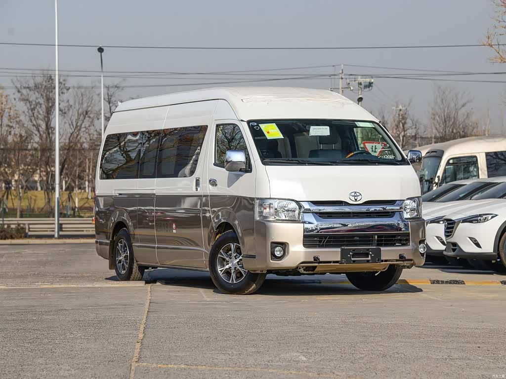 丰田(进口) hiace 2011款 2.7l自动标准版13座