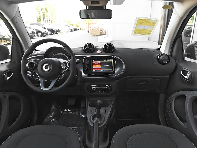 smart smart fortwo 2019款 0.9t 66千瓦硬顶动擎版 国vi