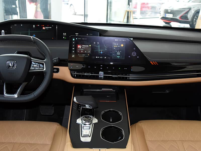 长安汽车 长安uni-k 2021款 2.0t 尊贵型