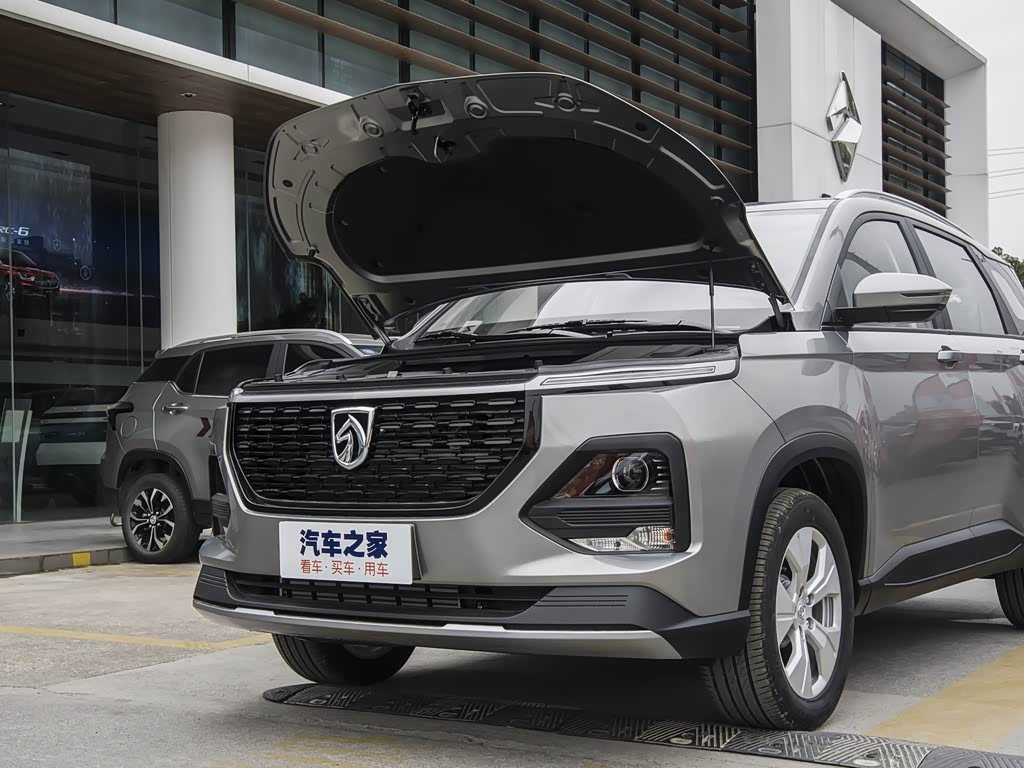 上汽通用五菱 宝骏530 2020款 1.5t 手动豪华型 7座