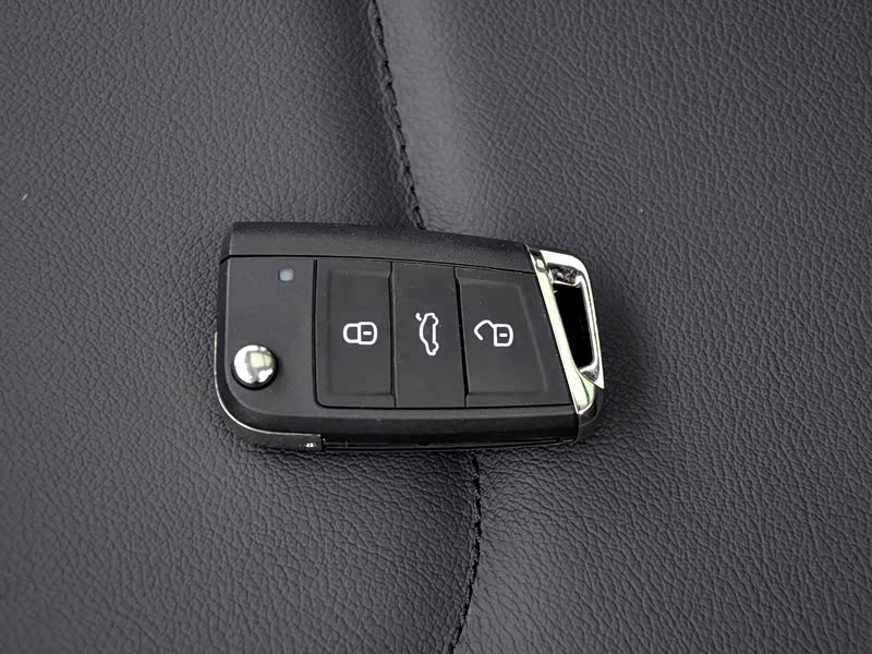 上汽大众 途观l 2019款 280tsi 自动两驱全景舒适版 国v