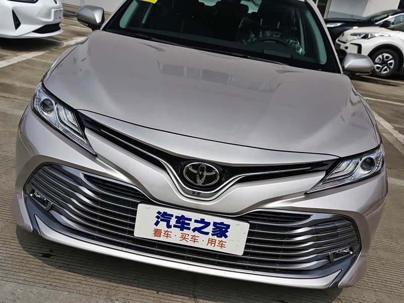 广汽丰田 凯美瑞 2019款 改款 2.0g 豪华版