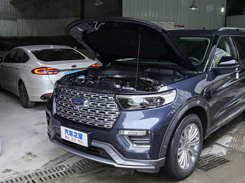 长安福特 探险者 2020款 ecoboost 285 四驱钛金版 7座