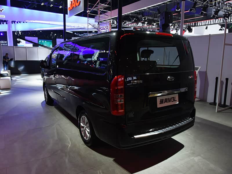 江淮汽车 瑞风m3 2019款 plus 创客版 1.8l 豪华智能型