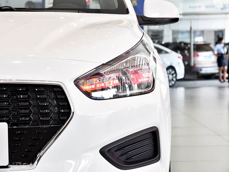 北京现代 瑞纳 2020款 1.4l 手动焕彩版