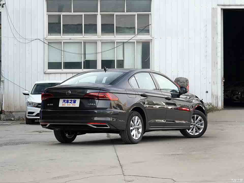 一汽-大众 宝来 2021款 1.5l 自动精英智联版