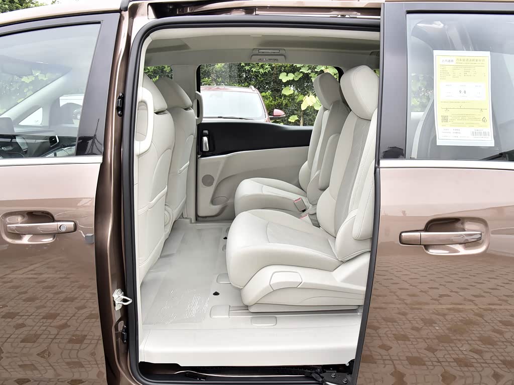 上汽通用别克 别克gl8 2021款 陆上公务舱 652t 舒适型