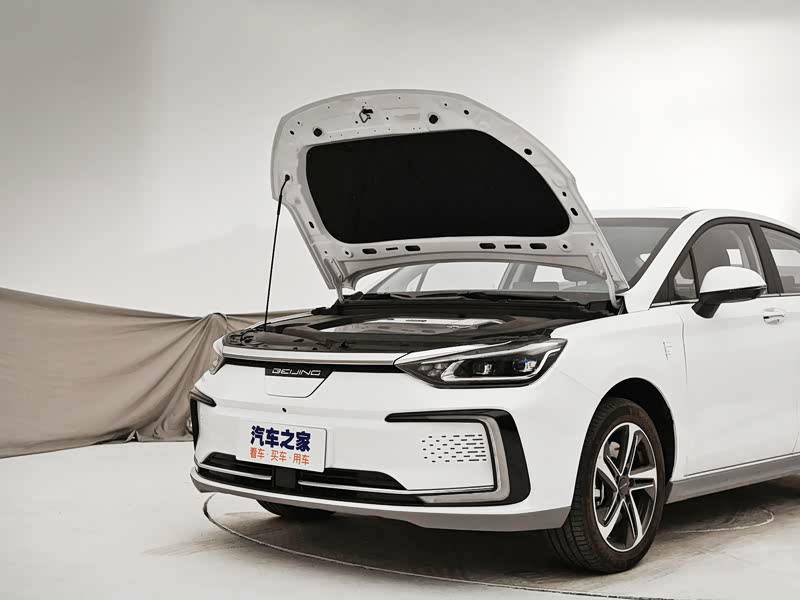 义乌绅远>北京汽车>北京eu5>2020款r600智领版>珠光白>其它细节>800