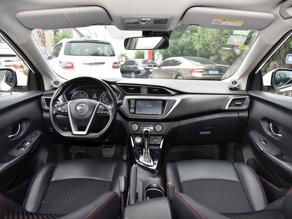 东风日产 lannia 蓝鸟 2018款 1.6l cvt高能潮音版