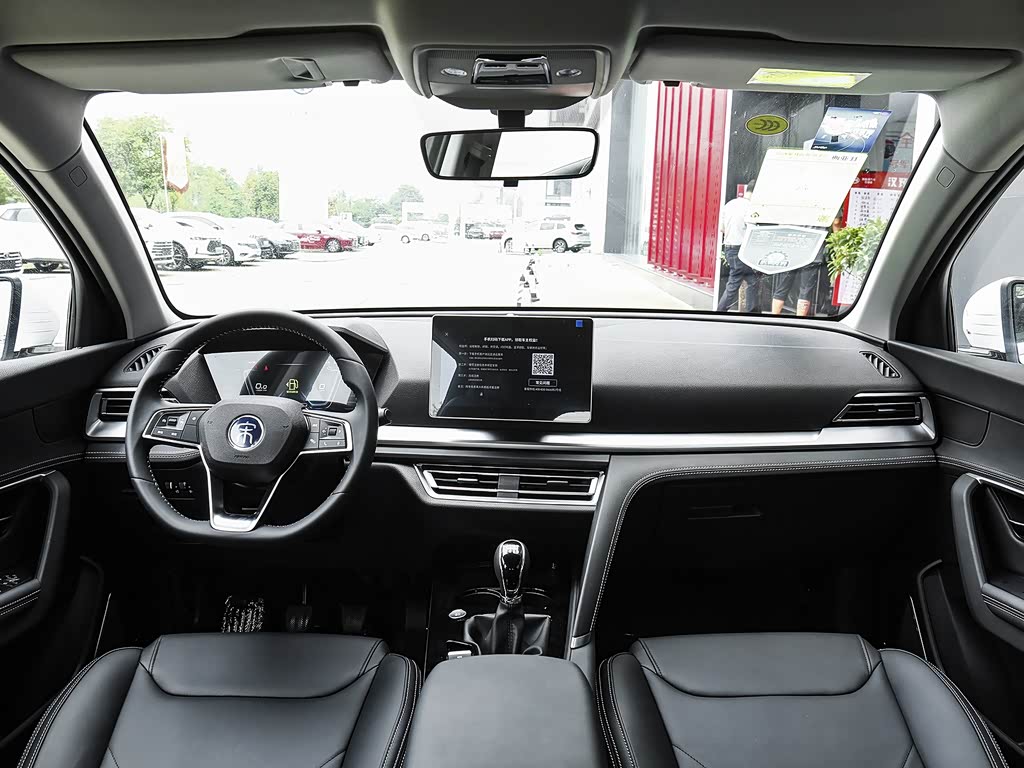 比亚迪 宋pro 2020款 1.5t 手动精英型