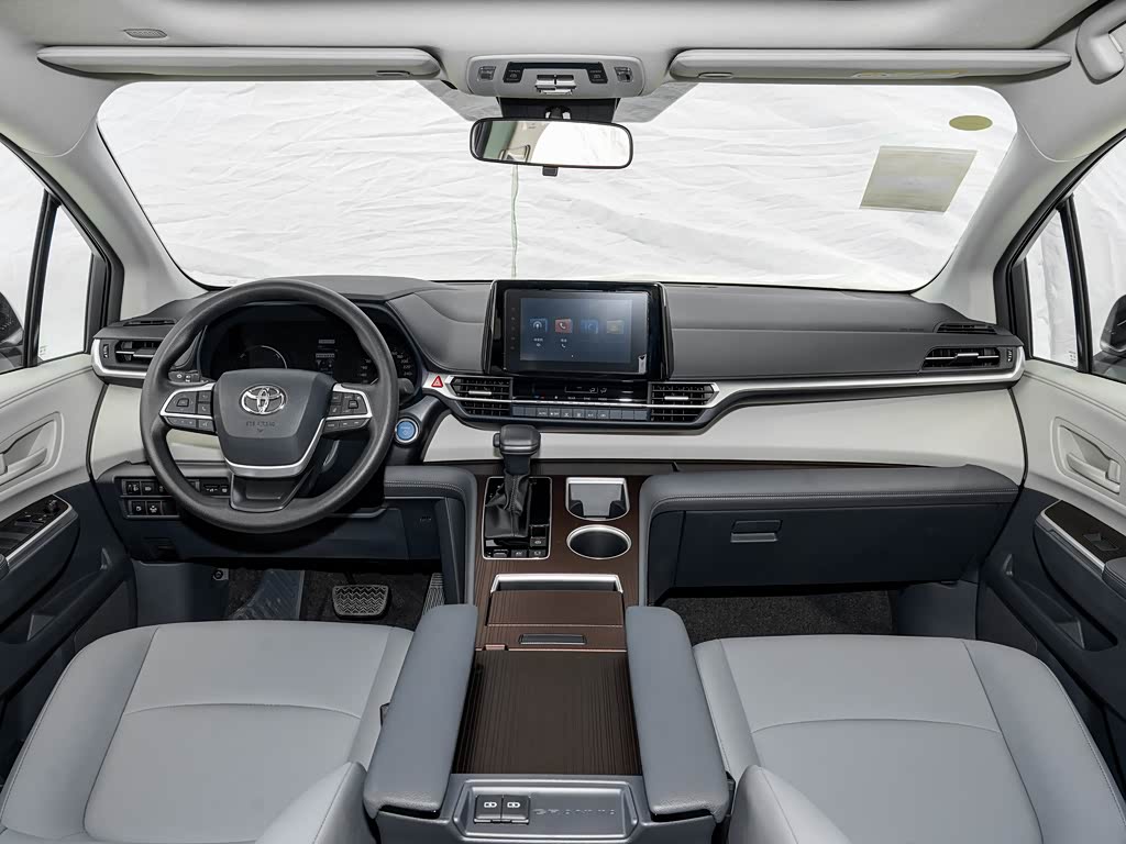 一汽丰田 格瑞维亚 2023款 2.5l混动 舒适版