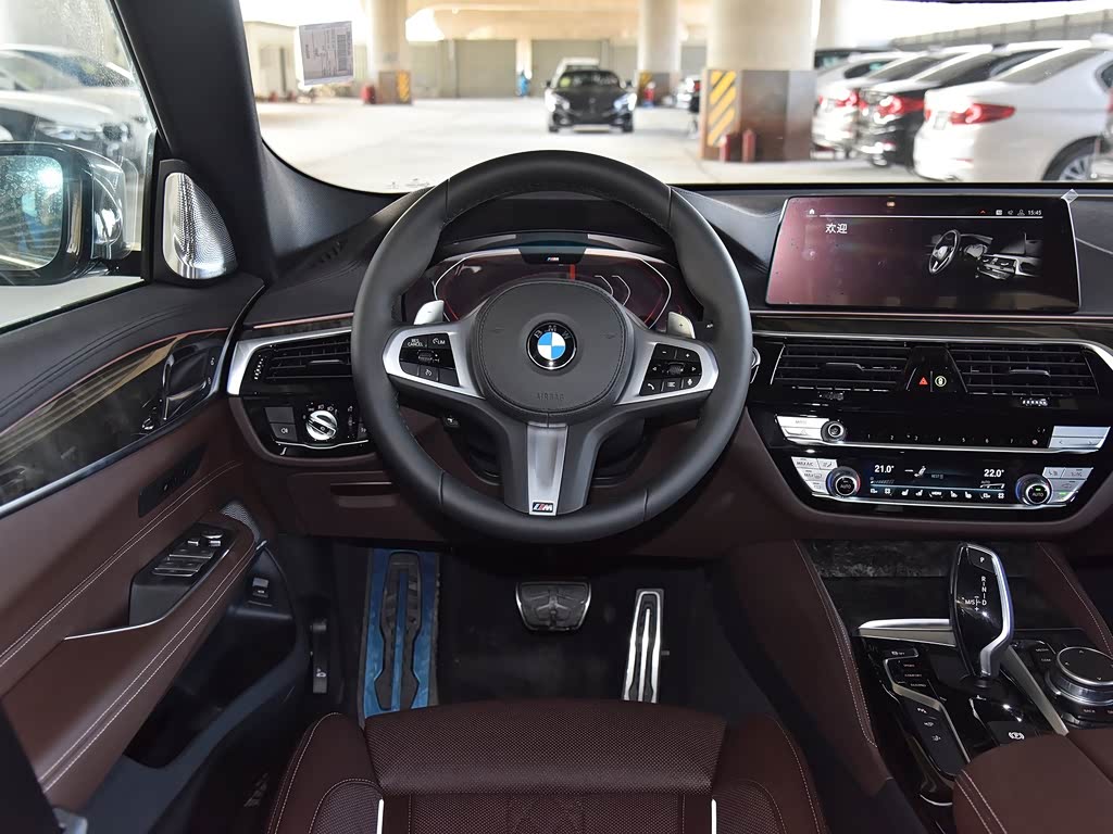 宝马(进口) 宝马6系gt 2020款 630i m运动大旅行家版 黑色/摩卡色