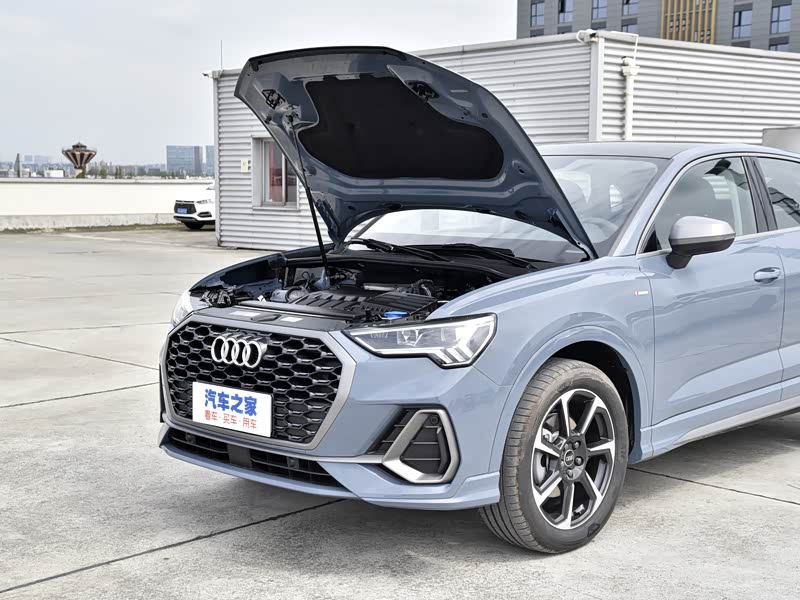 一汽-大众奥迪 奥迪q3 sportback 2022款 40 tfsi rs套件燃速型