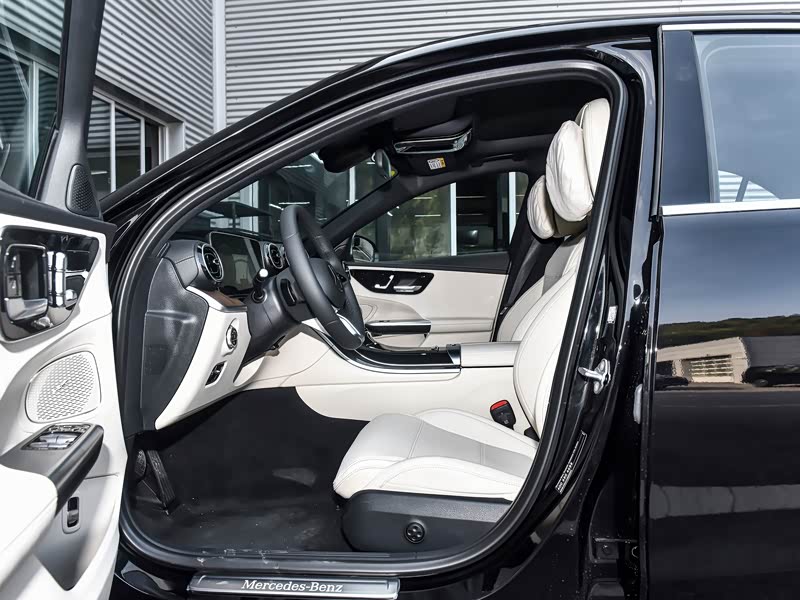 广州仁孚怡邦天德广场店>北京奔驰>奔驰c级>2024款改款c260l>车厢座椅