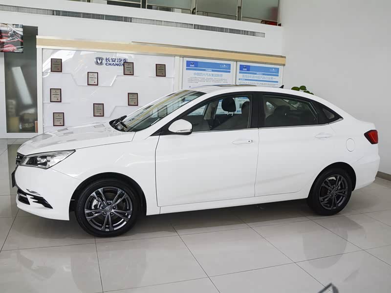 长安汽车 逸动dt 2019款 1.6l 自动智享型 国vi