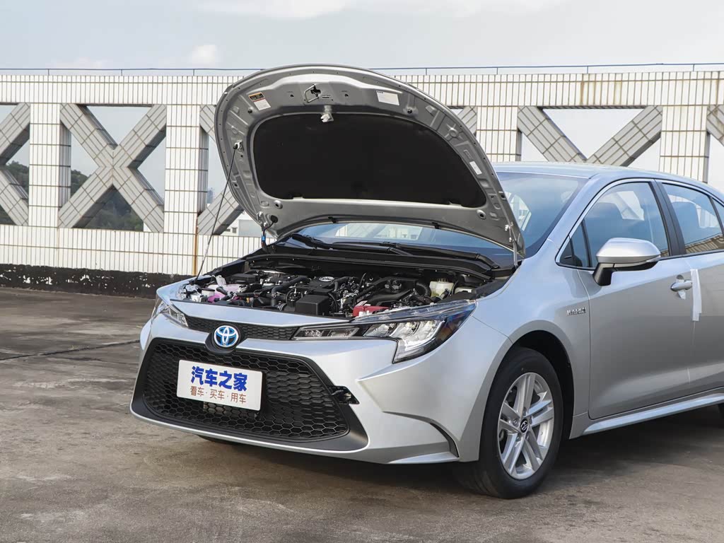 广汽丰田 雷凌 2021款 双擎 1.8h e-cvt进取版
