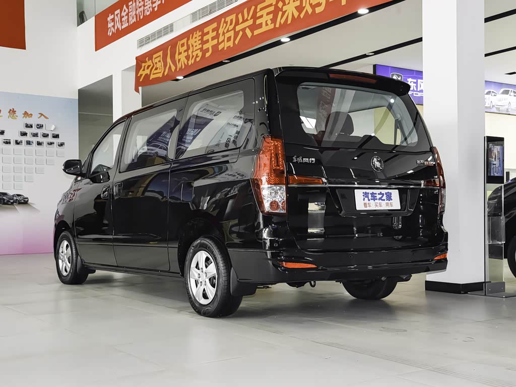 东风风行 菱智plus 2022款 旅行版 2.0l 手动舒适型 7座