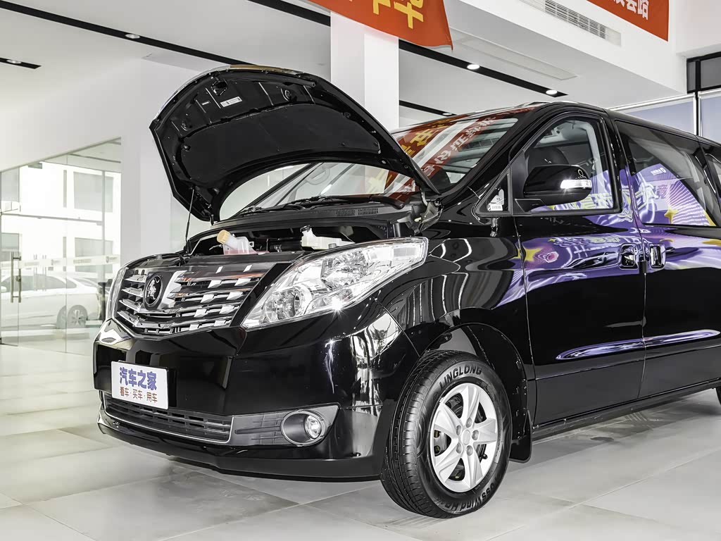 东风风行 菱智plus 2022款 旅行版 2.0l 手动舒适型 7座