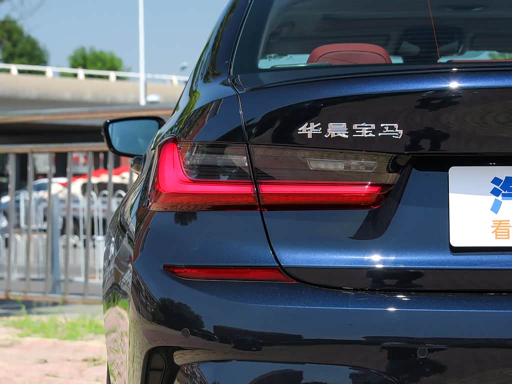 华晨宝马 宝马3系 2022款 改款 330i m运动曜夜套装