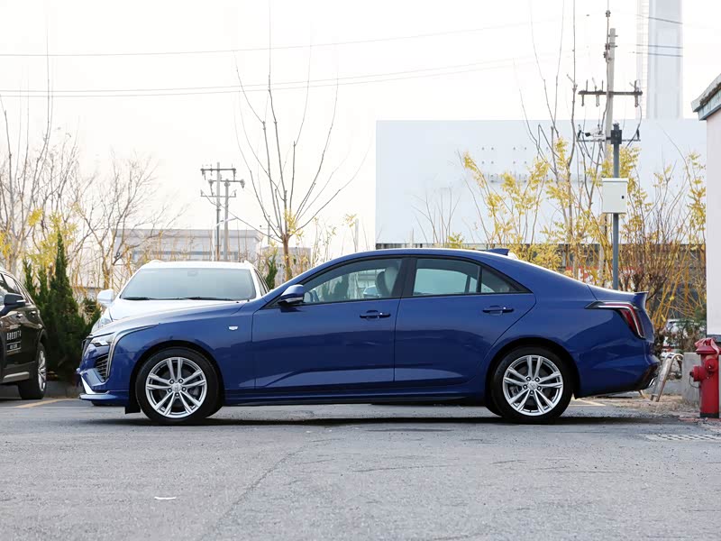 上汽通用凯迪拉克 凯迪拉克ct4 2021款 28t 风尚型