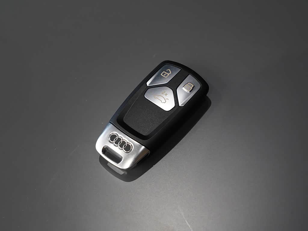 一汽奥迪 奥迪q5l 2022款 改款 45t 豪华致雅型