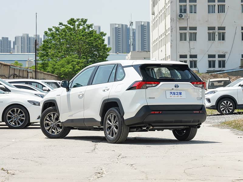 一汽丰田 rav4荣放 2023款 双擎 2.5l e-cvt两驱精英版