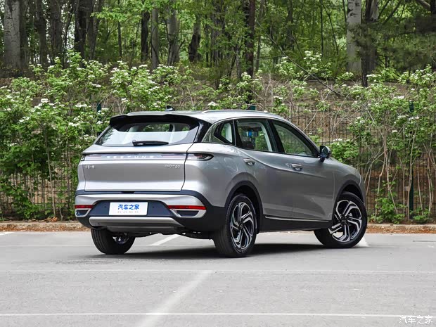 奔腾t90正价销售中 售价10万元起