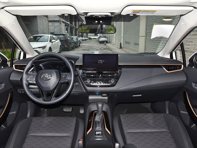 广汽丰田 凌尚 2023款 改款 2.0l 尊贵版