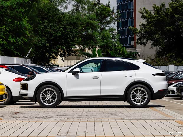 【卡宴新款上市接受预订 订金20万_武汉盘龙保时捷新车信息欢迎垂询