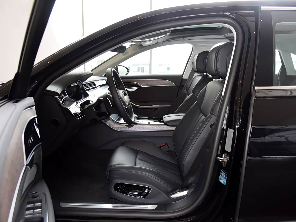 奥迪(进口) 奥迪a8 2022款 a8l 55 tfsi quattro 尊贵型典藏版