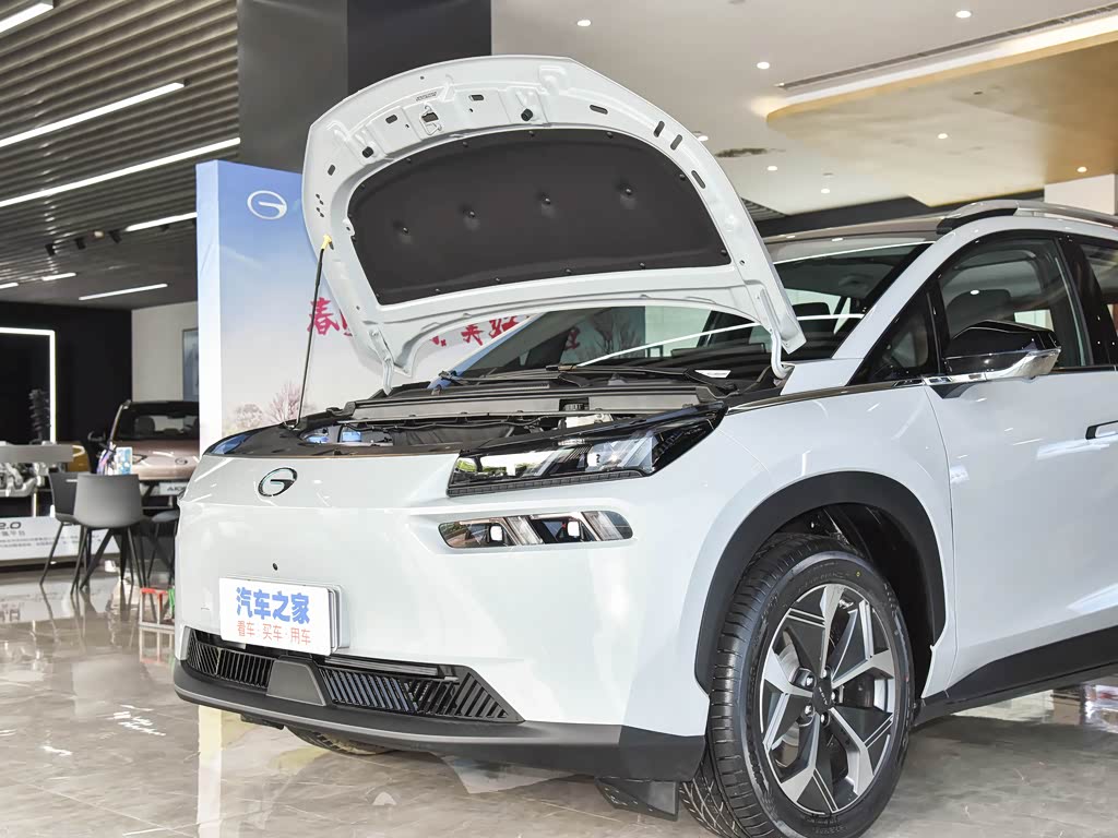 广汽埃安 aion v 2022款 plus 70 智享科技版 三元锂