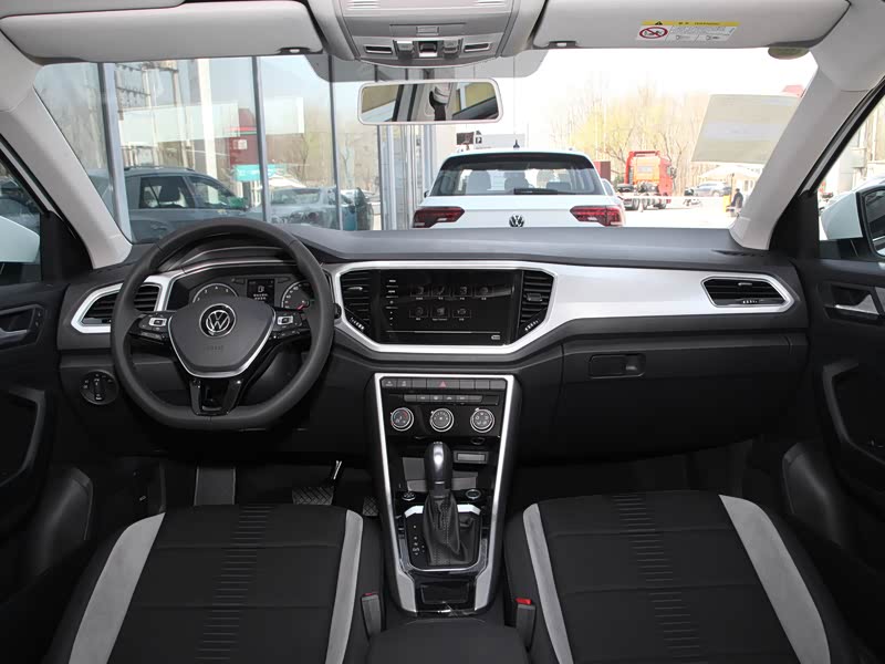 一汽-大众 t-roc探歌 2022款 280tsi dsg两驱精英plus