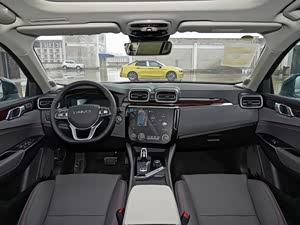 购领克02优惠高达8000元 欢迎到店品鉴