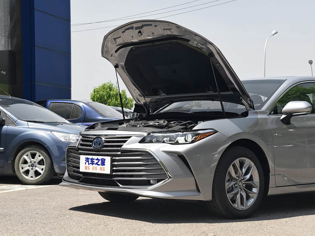 一汽丰田 亚洲龙 2019款 双擎 2.5l 豪华版 国vi