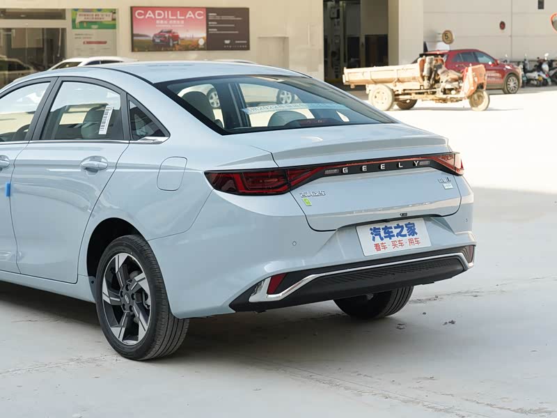 吉利汽车 帝豪l hip 2022款 1.5td-dht pro 100km super 迅