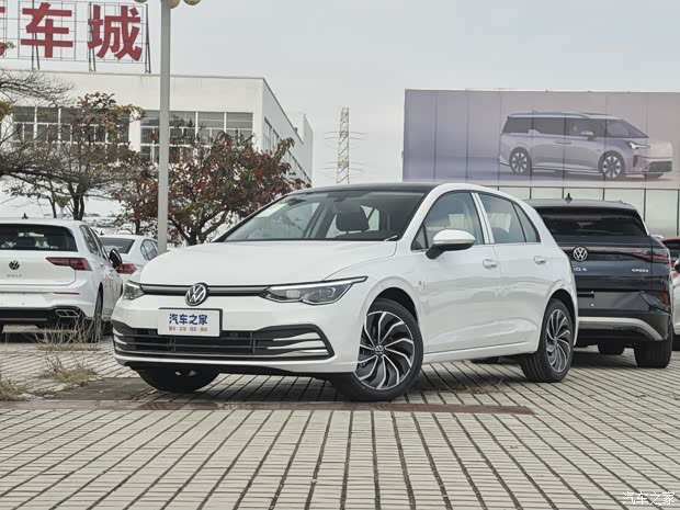 高尔夫2024款 280tsi dsg pro 乐享版四川华星大众电话:4009300453