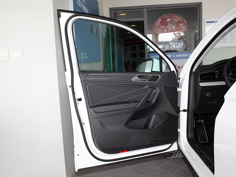 上汽大众 途观l 2022款 380tsi 自动四驱r-line越享版7座