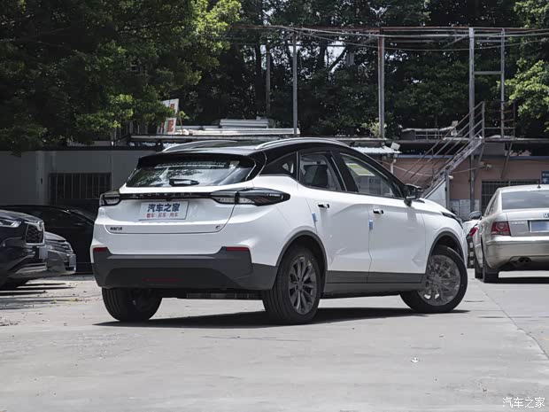 吉利几何c限时优惠 店内让利达5.1万