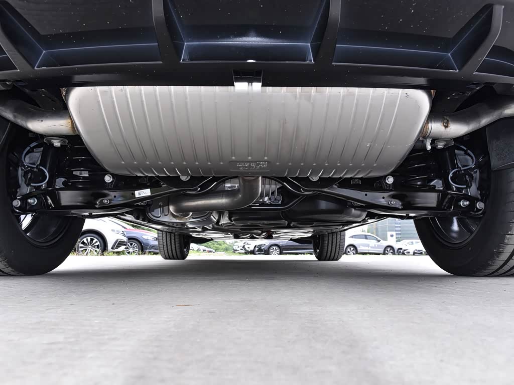 上汽大众 途昂x 2022款 530 v6 四驱尊崇豪华版