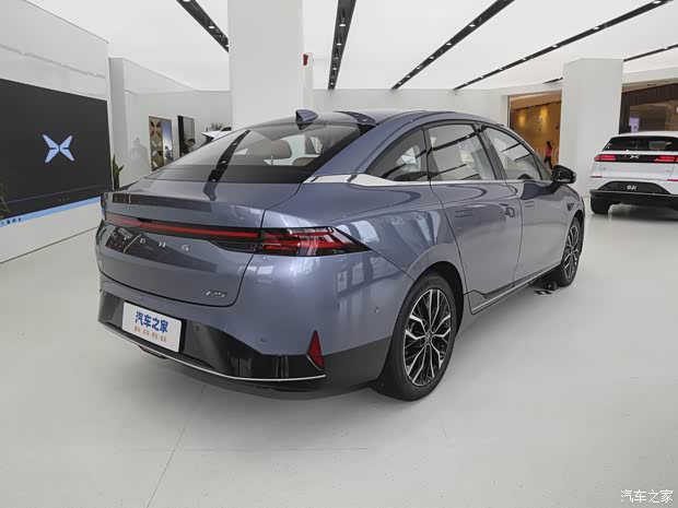 【小鹏p5正价销售中 目前售价15.