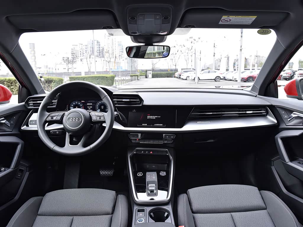 一汽-大众奥迪 奥迪a3 2022款 a3l limousine 35 tfsi 进取致雅型