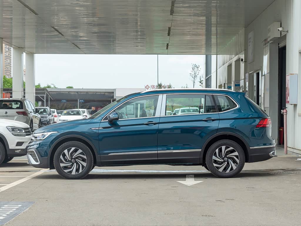 上汽大众 途观l 2022款 330tsi 自动两驱智享版