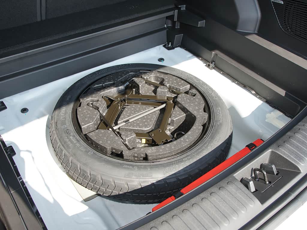 吉利汽车 博越l 2023款 2.0td dct尊贵型