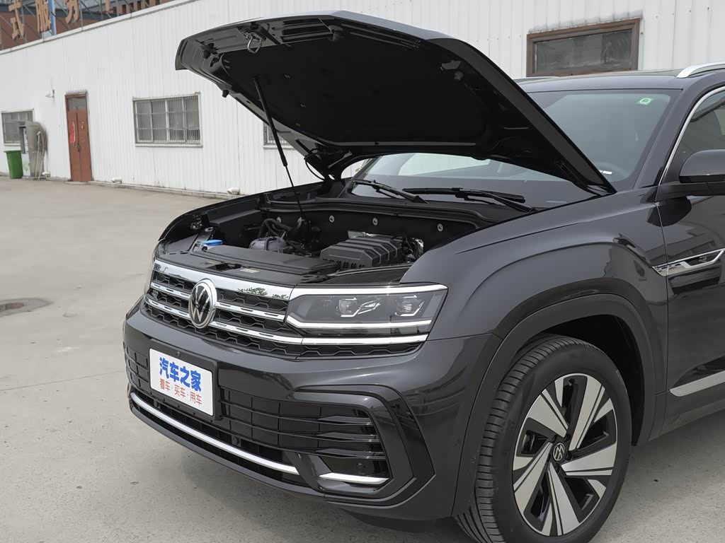 4s店>上汽大众>途昂x>2022款330tsi两驱尊崇豪华版>碳晶灰>其它细节>