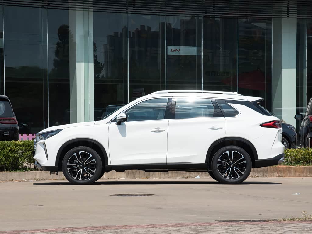 广汽乘用车 传祺gs4 plus 2022款 270t 自动星辰版