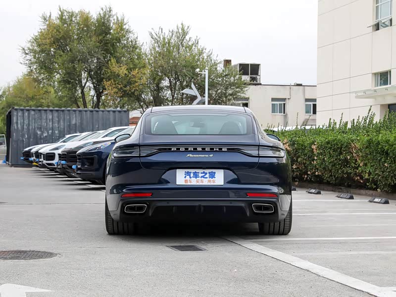 保时捷 panamera新能源 2023款 panamera 4 e-hybrid 行政加长版 2.9t