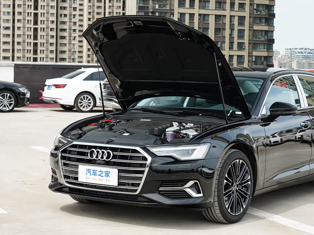 一汽奥迪 奥迪a6l 2023款 改款 45 tfsi 臻选致雅型